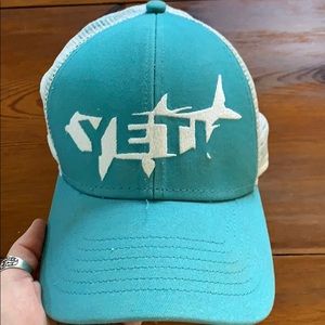 Yeti hat